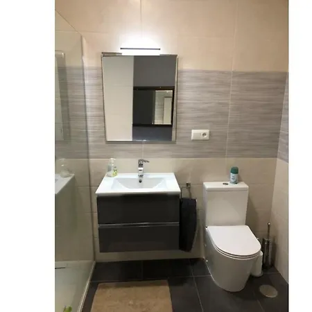First Line, To The Beach, 1 Bed , Sleeps Appartamento Benalmádena